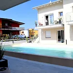 Zen Ar Holiday-Home